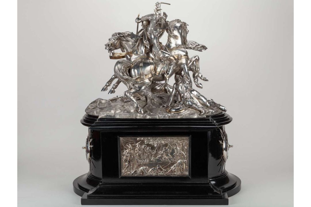A magnificent Victorian silver sculptural trophy for the 1875 Chesterfield Cup at Goodwood. - Image 20 of 25