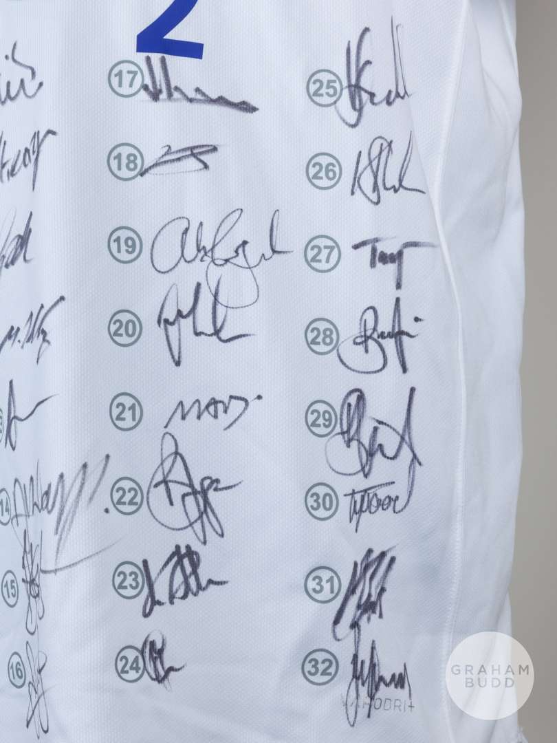 Squad signed white England rugby shirt, season 2016-17 - Image 5 of 8