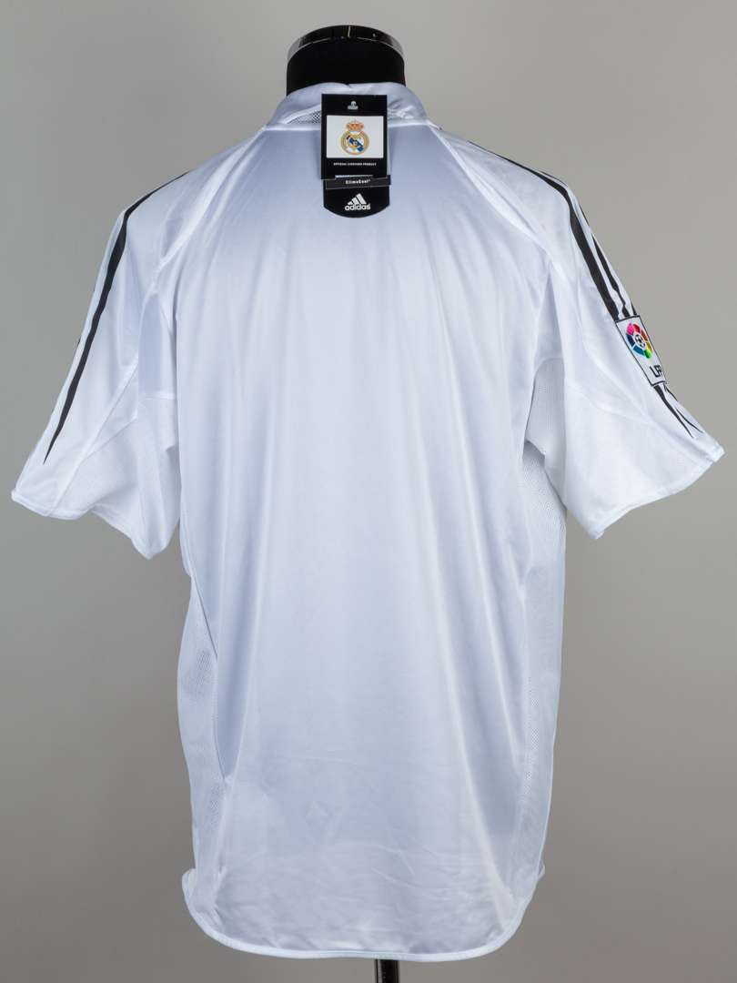 A white Real Madrid autographed shirt - Image 2 of 5