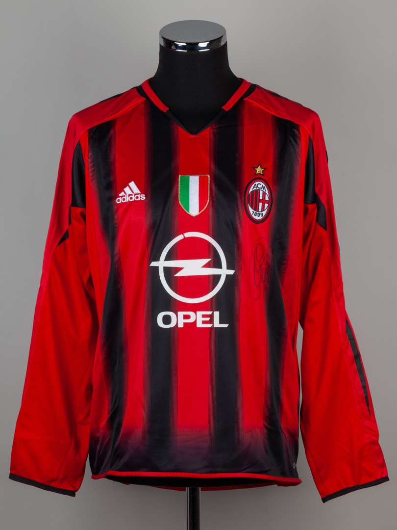 Red and black AC Milan autographed long-sleeved shirt 2004-05