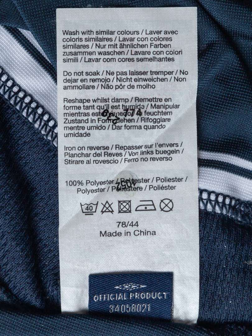 Jonathan Greening blue and white No.8 West Bromwich Albion short-sleeved shirt, 2008-09 - Image 5 of 5