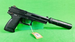NOVRITSCH 6MM BB Co2 AIR GUN WITH SOUND MODERATOR - (ALL GUNS TO BE INSPECTED AND SERVICED BY