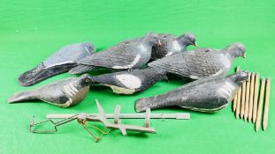 A GROUP OF APPROX 15 PIGEON DECOYS INCLUDING TWO VINTAGE WOODEN EXAMPLES + MAGPIE DECOY.