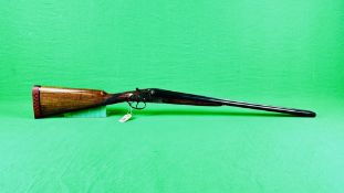 UNKNOWN 12 BORE SIDE BY SIDE SHOTGUN, 26 INCH FIXED CHOKE BARRELS,