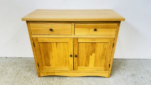 MODERN LIGHT OAK TWO DOOR, TWO DRAWER DRESSER BASE, W 100 X D 45 X H 80CM.