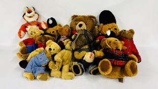 2 X BOXES CONTAINING A COLLECTION OF GOOD QUALITY TEDDY BEARS TO INCLUDE EXAMPLES MARKED SIMPLY