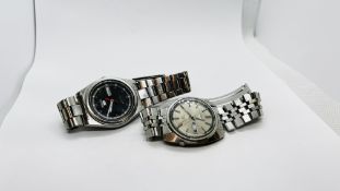 TWO GENTLEMAN'S SEIKO 5 AUTOMATIC BRACELET WATCHES.