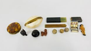 A GROUP OF COLLECTIBLES TO INCLUDE A GILT AND SHELL TRINKET BOX,
