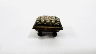 A VINTAGE MICRO MOSAIC STAMP BOX.
