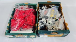 A BOX OF STAR WARS RELATED COLLECTIBLES TO INCLUDE MUGS, KEY RINGS,