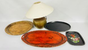 A GROUP OF 4 VINTAGE TRAYS INCLUDING CARVED WOOD, PRINTED METAL ETC.