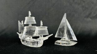 2 X SWAROVSKI CRYSTAL BOAT ORNAMENTS TO INCLUDE SANTA MARIA A 7473 NR 000 003,