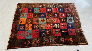 A MODERN PERSIAN RUG OF MULTI SQUARE DESIGN, 193 X 150CM.