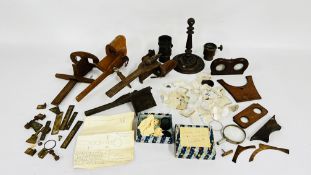 A BOX CONTAINING A BOX OF VINTAGE STEREOSCOPE AND LANTERN PARTS AND LENSES ETC.