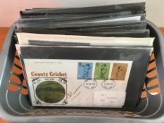 AUTOGRAPHED COVERS: CRICKET INTEREST SIGNED COVERS INCLUDING 1985 DON BRADMAN, 1973 FRED TRUEMAN,