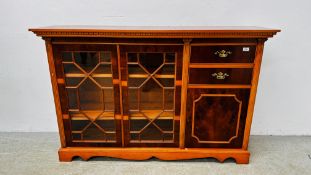 A REPRODUCTION YEW WOOD FINISH COMBINATION CABINET WITH ASTRAGAL GLAZED DOORS, 2 DRAWERS & CABINET,