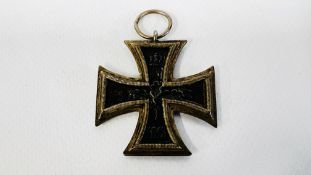 A GERMAN IRON CROSS MEDAL.