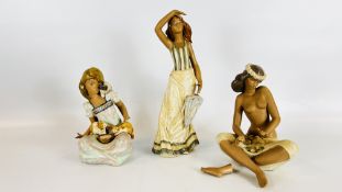 THREE LLADRO NAO GRES FIGURINES TO INCLUDE ARTESANIA FLORAL NO.