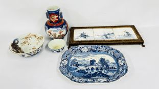 A GROUP OF CERAMICS TO INCLUDE ORIENTAL VASE, BOWL, DISH, BLUE AND WHITE DISH, TILED SERVING TRAY.