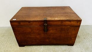 ANTIQUE OAK TRUNK / BLANKET BOX WITH CANDLE BOX W 89CM D 52CM H 50CM.