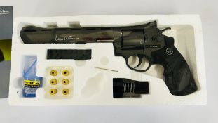 ASG DAN WESSON 8
