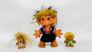 A VINTAGE DAM THINGS IGGY NORMOUS TROLL DATED 1964 WITH ORIGINAL LABEL APPROX H 30CM ALONG WITH A