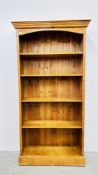 A SOLID WAXED PINE FIVE TIER BOOKSHELF WIDTH 95CM DEPTH 30CM HEIGHT 184CM