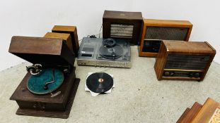 A GROUP OF VINTAGE RADIO AND RECORD PLAYERS TO INCLUDE PAM VALUE RADIO,