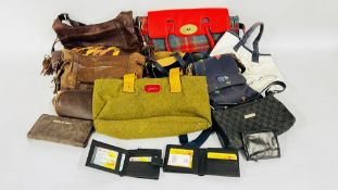 A BOX OF ASSORTED DESIGNER BRANDED HAND BAGS AND PURSES TO INCLUDE EXAMPLES MARKED JOULES AND