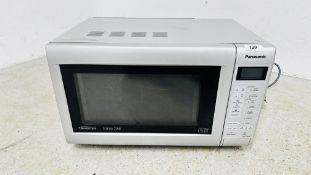 PANASONIC INVERTER SLIMLINE COMBI OVEN TO INCLUDE TRAY, GRILL AND PLATE - SOLD AS SEEN.