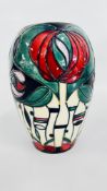 A MOORCROFT POTTERY VASE 