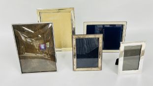 A GROUP OF 5 PHOTO FRAMES,