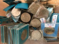COINS: TUB WITH A QUANTITY OF GB COMMEMORATIVE 25p CROWNS FROM 1953 ONWARDS (APPROX 125).