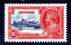 ASCENSION: 1935 SILVER JUBILEE 1½d 'KITE AND HORIZONTAL LOG' VARIETY OG, SG 31L.