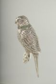 AN 835 SILVER PLATE EMERALD COLLAR PARROT PERFUME BOTTLE. 9cm long.