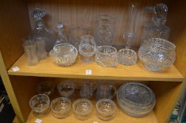 A quantity of glassware.