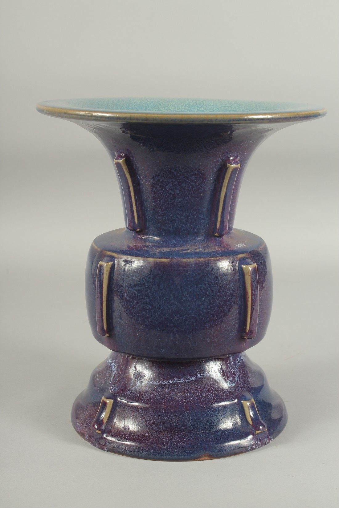 A LARGE CHINESE JUN WARE PORCELAIN VASE, 27cm high. - Image 2 of 7