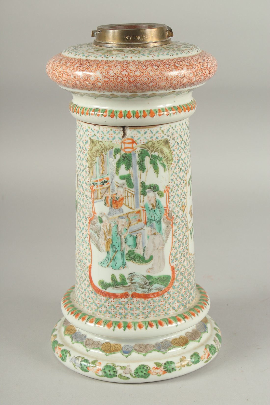 A CHINESE FAMILLE VERTE PORCELAIN LAMP, painted with panels of figures and birds, 31cm high (af). - Image 3 of 10