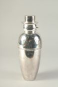 A SILVER PLATED COCKTAIL SHAKER, modelled as a SNOWMAN. 10.5ins high.
