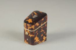 A LUND CORNHILL MINIATURE TORTOISESHELL KNIFE BOX. 2ins high.