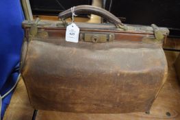 A Gladstone bag.