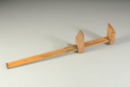 AN EARLY BOXWOOD FOOT MEASURE. 10ins long.
