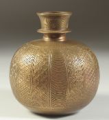 A FINELY ENGRAVED 18TH-19TH CENTURY MUGHAL INDIAN BRASS ROUND HUQQA BASE, 16.5cm high.