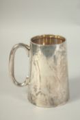 A MAPPIN AND WEBB SILVER PINT TANKARD, engraved signatures. Sheffield 1937. Weight: 12ozs.