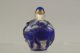 A BLUE PEKING GLASS SNUFF BOTTLE. 8cms.