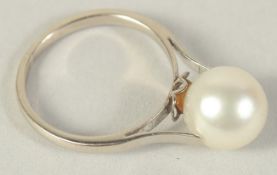 A 9CT GOLD CIRO CULTURED PEARLRING