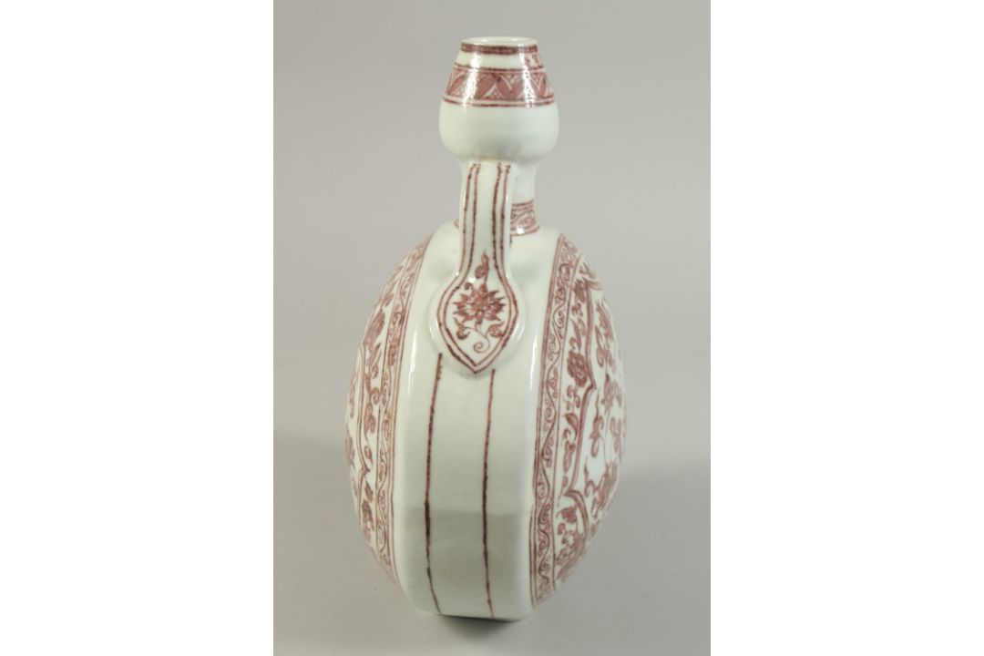 A CHINESE UNDERGLAZE RED PORCELAIN MOONFLASK. 31cms high. - Image 4 of 7