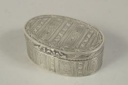 A VERY GOOD 18TH CENTURY CONTINENTAL SILVER OVAL BOX AND AND COVER with engraved decotation. Bears