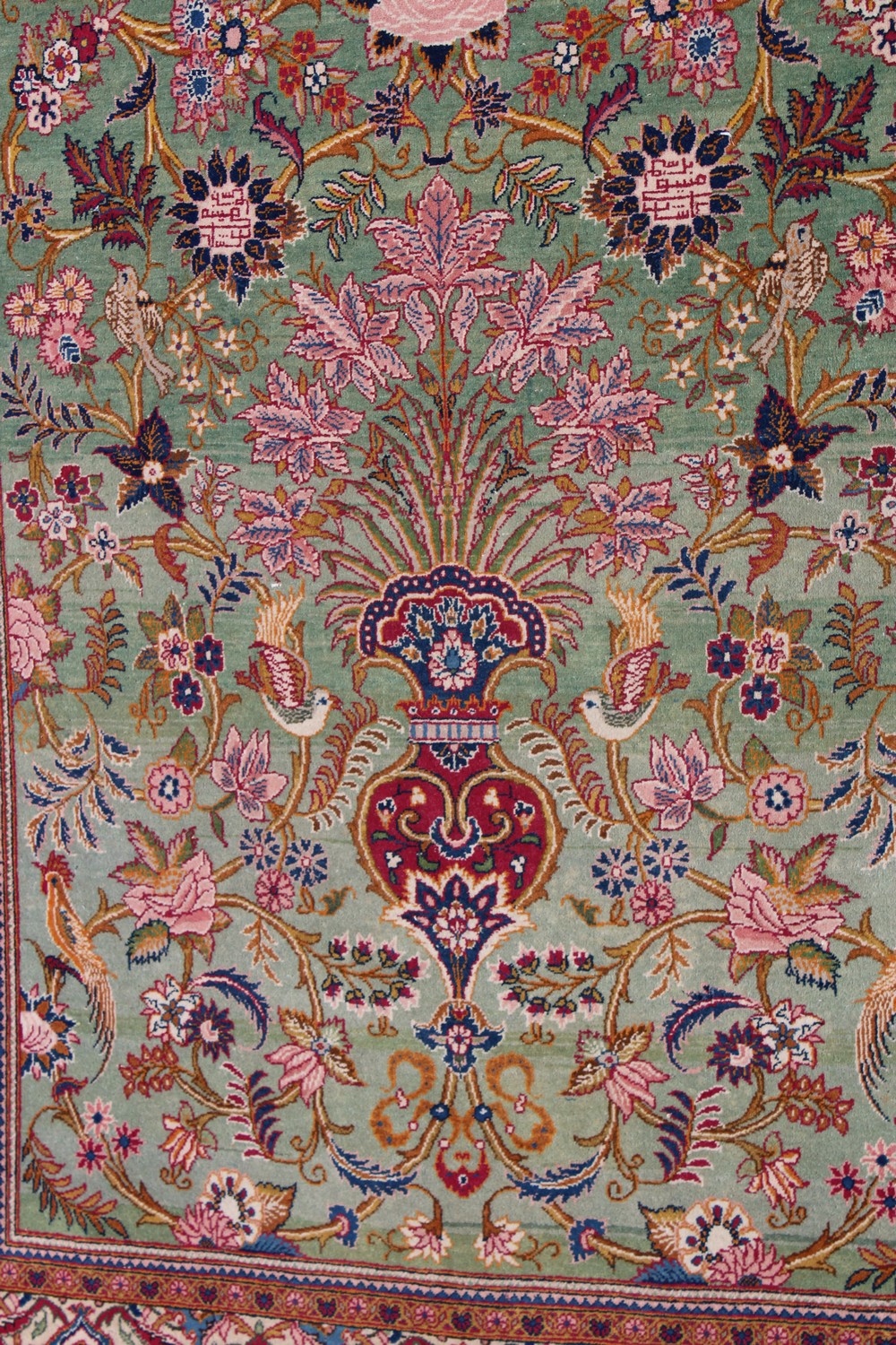 A FINE EARLY 20TH CENTURY PERSIAN KASHAN SIGNED RUG, with foliate decoration on green ground, the - Image 2 of 4