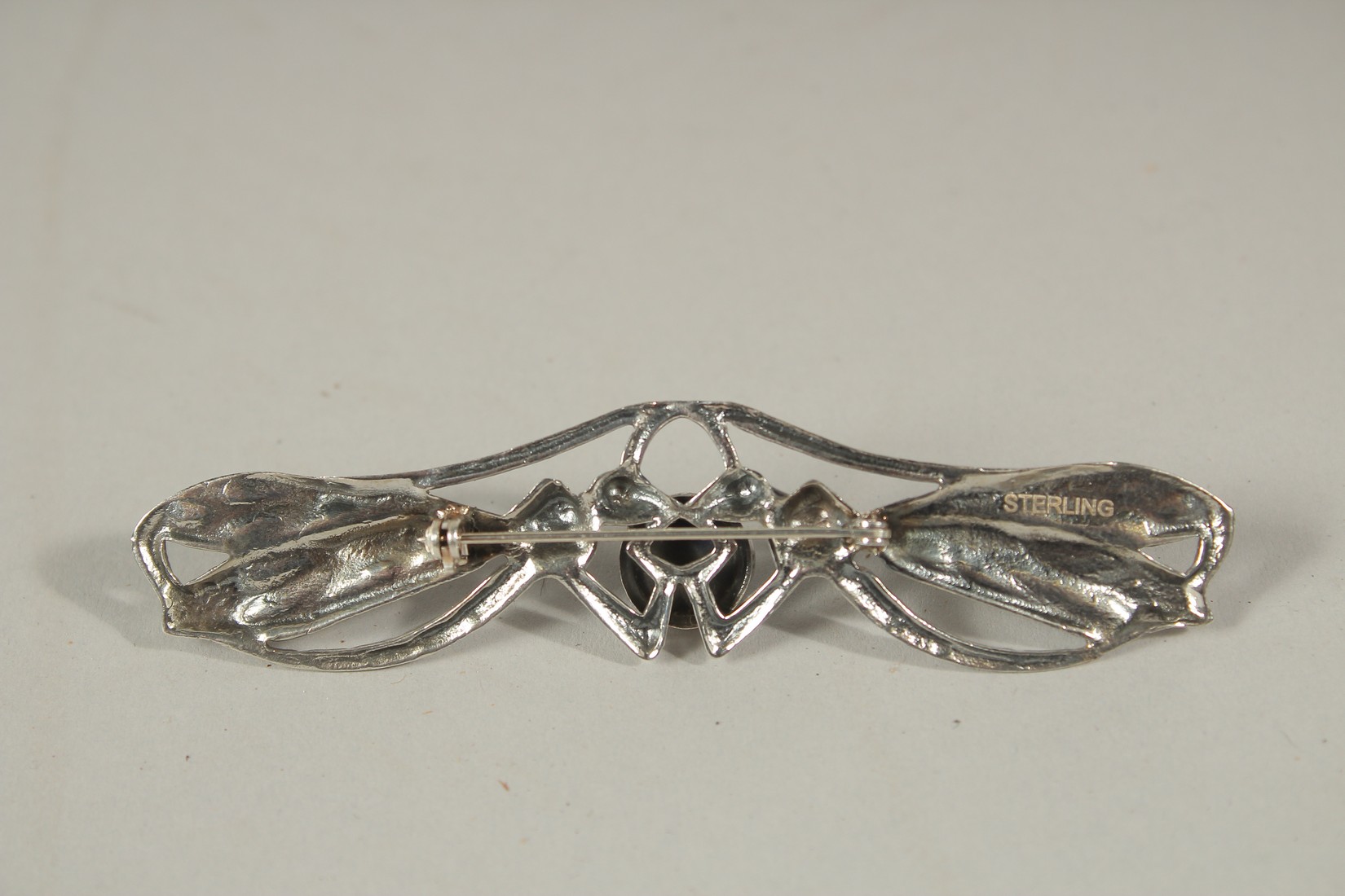 A SILVER AND LAPIS DRAGONFLY BROOCH. - Image 2 of 2